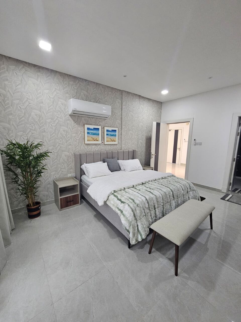 Saar, Apartments, Flats, Houses & Villas, BHD 450/month,  Furnished,  2 BR,  Apartment For Rent In Saar