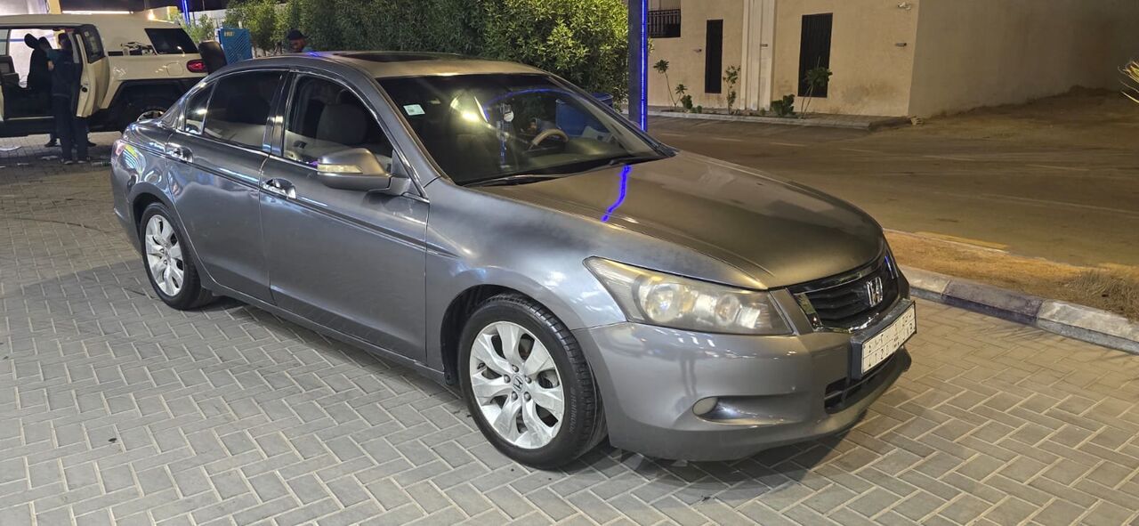 Riyadh, Vehicles, Cars & Trucks , SAR 23500,  Honda Accord,  2010,  Automatic,  450000 KM,    For Sale