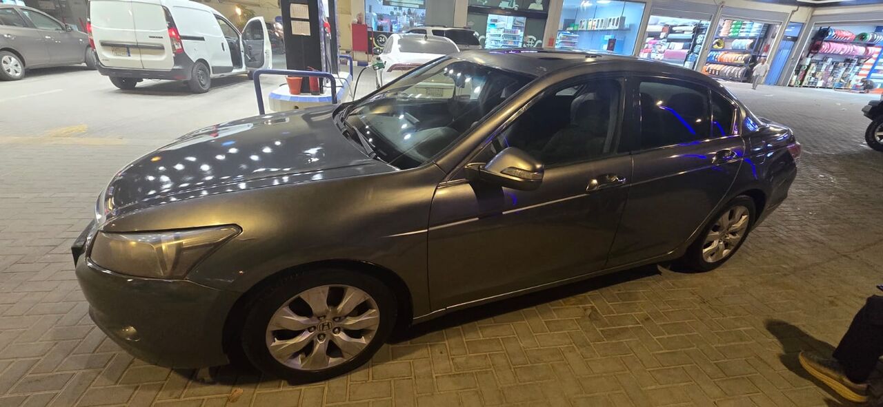 Riyadh, Vehicles, Cars & Trucks , SAR 23500,  Honda Accord,  2010,  Automatic,  450000 KM,    For Sale