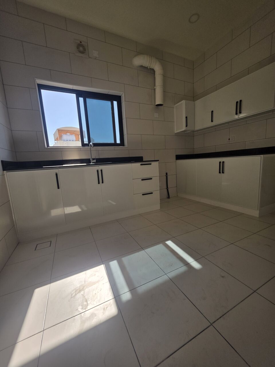 Manama, Apartments, Flats, Houses & Villas, BHD 230/month,  2 BR,  #2BATHROOM Hall Kitchen With Electricity Car Parking Brand New Building