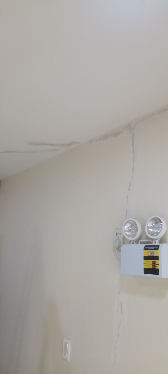 Dammam, Construction, Painters Work  معلم اصباغ
