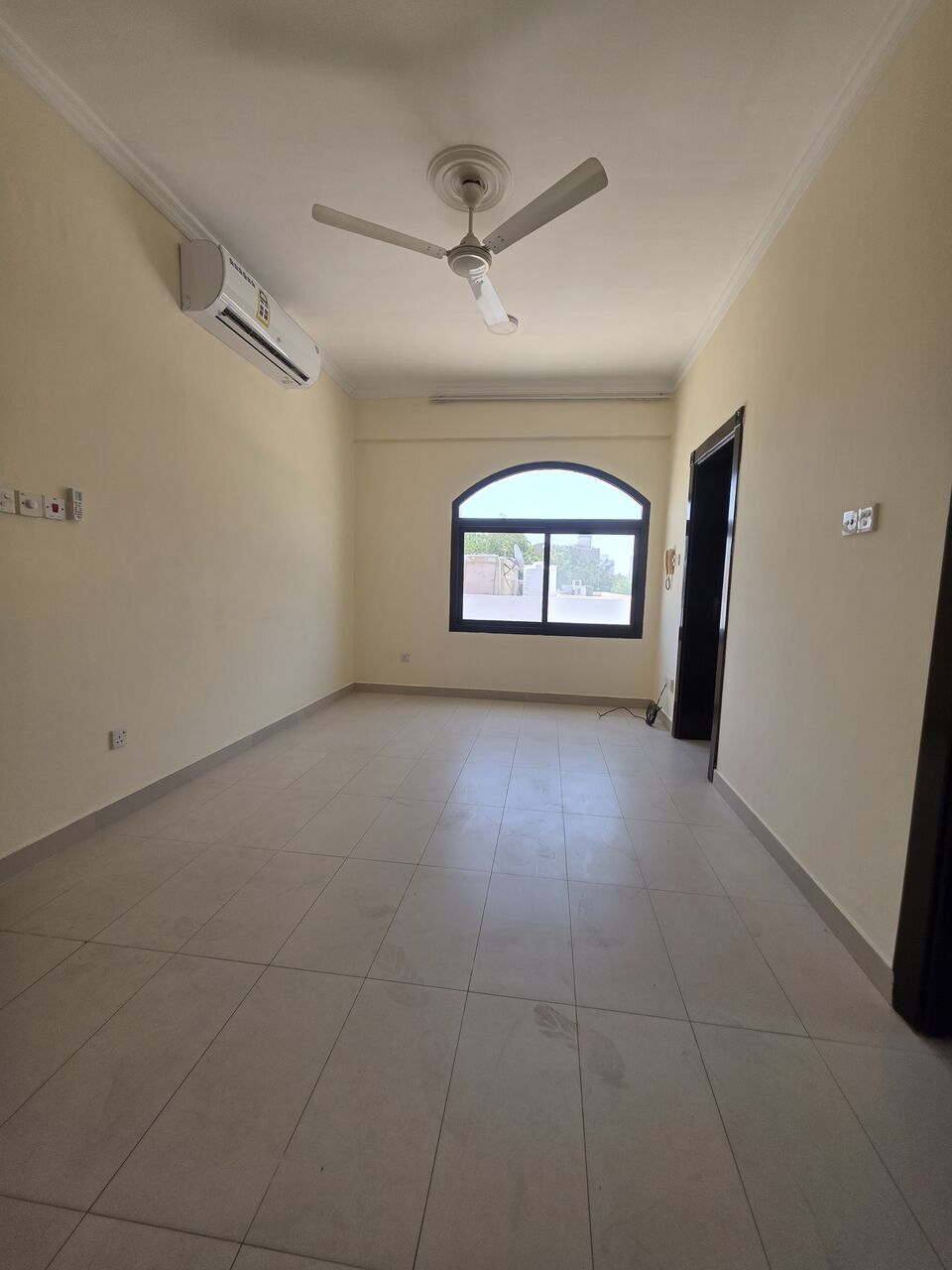 Sanad, Apartments, Flats, Houses & Villas, BHD 200/month,  2 BR,  £2BATHROOM Hall Kitchen Without Electricity Car Parking