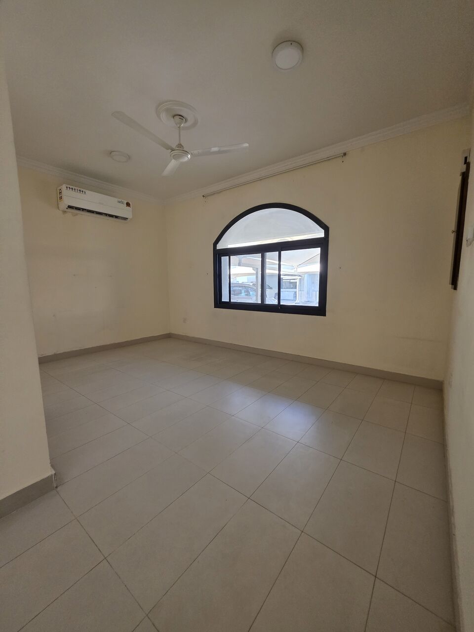 Sanad, Apartments, Flats, Houses & Villas, BHD 250/month,  2 BR,  &2BATHROOM Hall Kitchen Without Electricity Car Parking