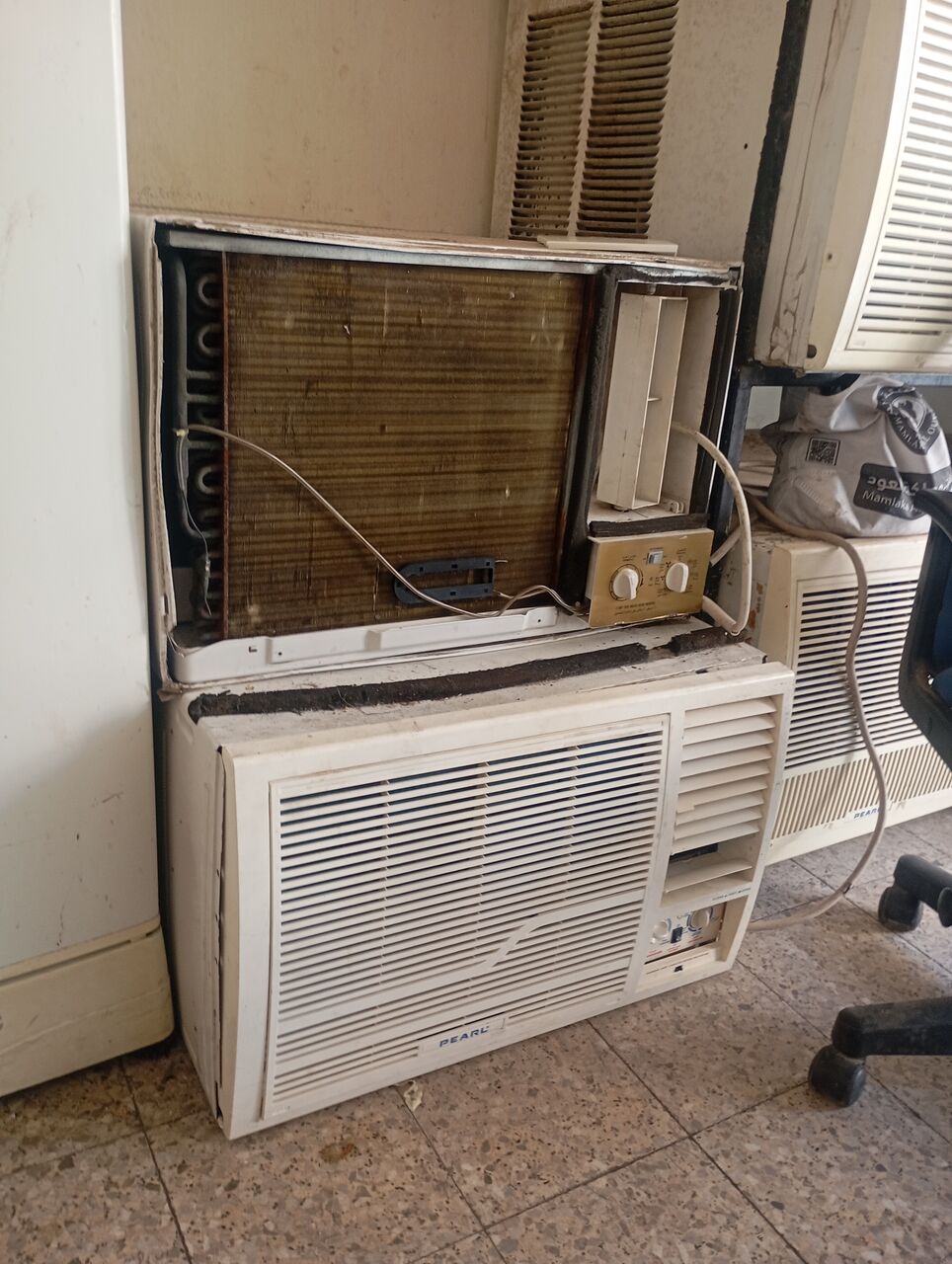 Gudaibiya, Air Conditioners, BHD 60,  Windows Ac Sale With Fixing Warranty Call 39054927