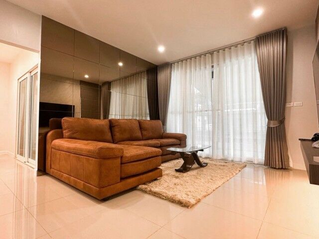 Bangkok, Villas, THB 50000,  60 Sq. Feet,  For Rent 50,000 Baht/month, Selling For 10 Million, 60 Sq M. 2-story Detached House