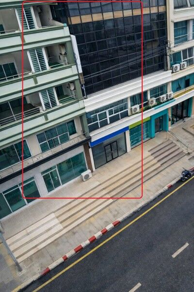 Bangkok, Villas, THB 36998,  30 Sq. Feet,  Near Iamsombat Market 250 M. 30 Sq M. 480 Sq M. MRT Sri Nut 99 M. Commercial Building For