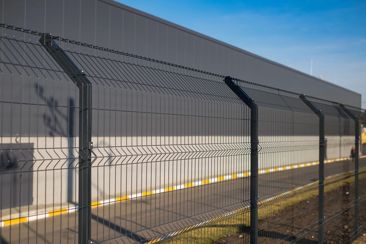 Dubai, Heavy Equipment, Best Fence Manufacturers UAE For High Quality Security And Boundary Solutions