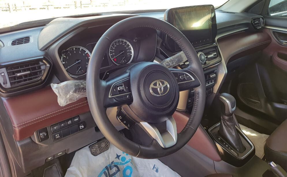 Riyadh, Vehicles, Cars & Trucks , SAR 62000,  Toyota Urban Cruiser,  2025,  Automatic,  26000 KM,  First Owner Car, Dr. Professor Owned, As Good As Brand New