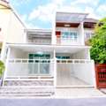 THB 24999,  25 Sq. Feet,  Chokchai 4-Lat Phrao Soi 30-32 Townhome For Rent, 2 Floors, 3 Bedrooms, 2 Bathrooms. Near