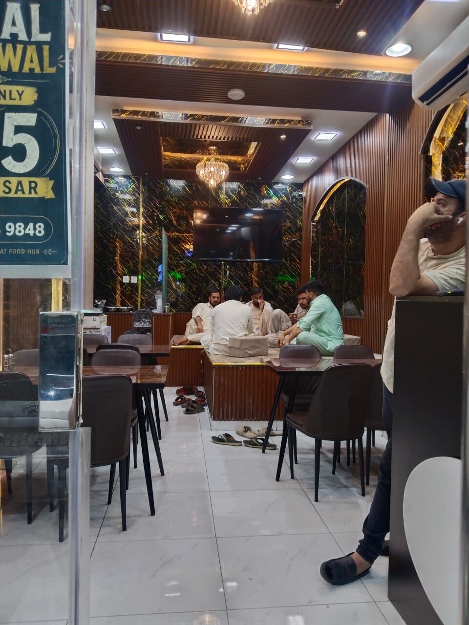 Dammam, Shops, SAR 99000,  35 Sq. Meter,  Running Restaurant For Sale In Dammam