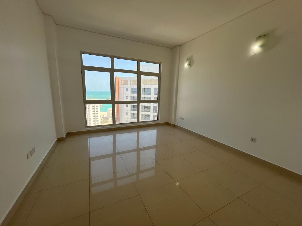 Amwaj Islands, Real Estate For Sale, BHD 50000,  2 BR,  139 Sq. Meter,  Best Deal- 2 BR Apartment With Sea View For Sale