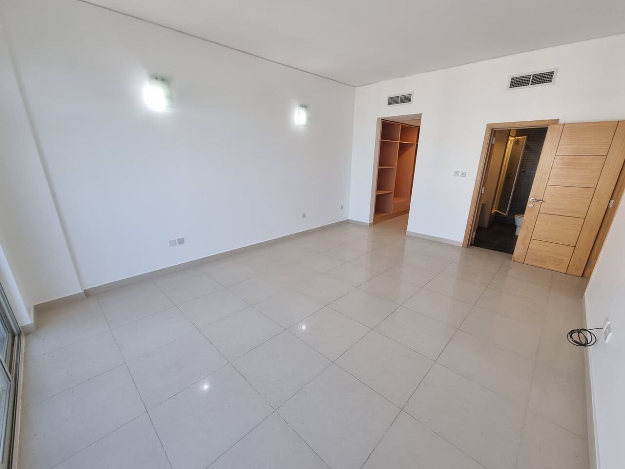 Amwaj Islands, Real Estate For Sale, BHD 50000,  2 BR,  139 Sq. Meter,  Best Deal- 2 BR Apartment With Sea View For Sale