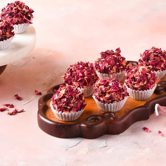 New Delhi, Food, Order Bikanervala Laddu Online &ndash; Authentic Indian Mithai For Festivals & Special Moments