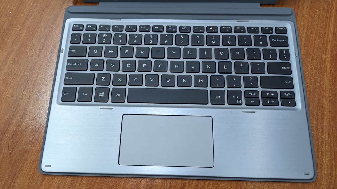 Manama, Tablet Computers, BHD 143,  DELL Core I5 10th Gen 2in1 Detachable Touch Laptop+Tablet 16GB Ram SSD 35x Fast FREE Gifts