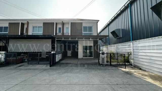 Bangkok, Real Estate For Sale, THB 2090000,  3 BR,  27 Sq. Feet,  Reduced Price Of Townhome The Connect @Rangsit Khlong 2, Corner House, Complete