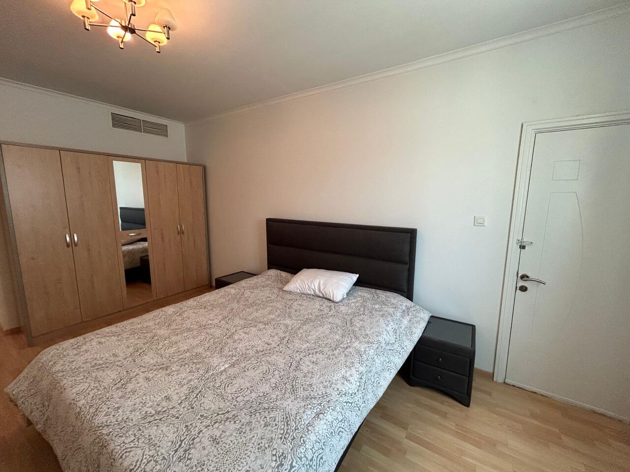 Amwaj Islands, Real Estate For Sale, BHD 35000,  100 Sq. Meter,  Spacious 1 BR FF Apartment In Amwaj Island For Sale