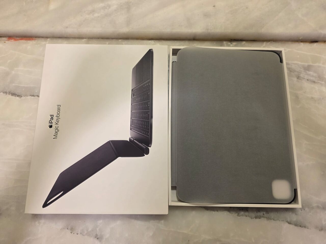 Al Sulaymaniyyah, Tablet Computers, SAR 1000,  Apple Magic Keyboard For IPad Pro 13-inch (M4 & M5)