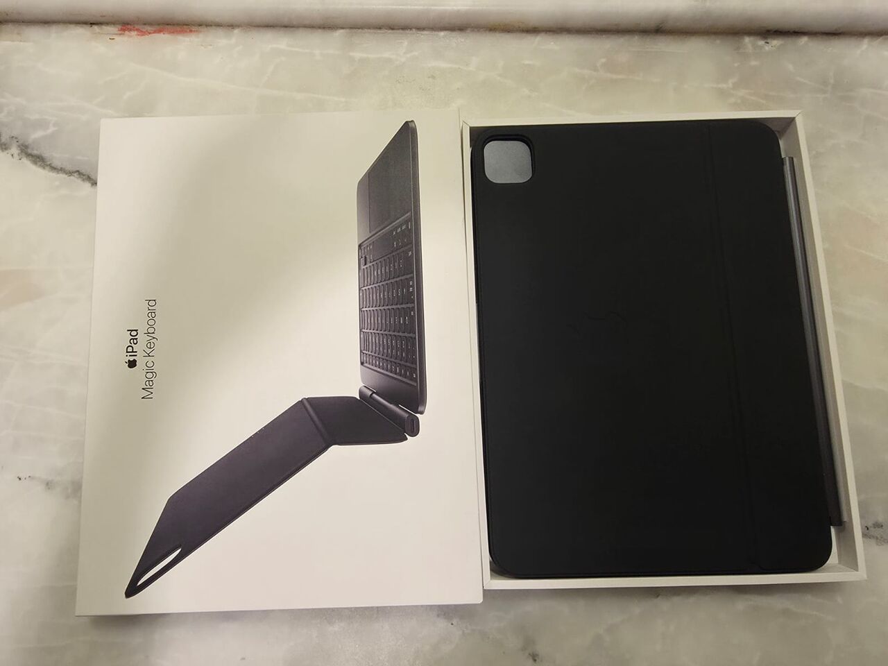 Al Sulaymaniyyah, Tablet Computers, SAR 1000,  Apple Magic Keyboard For IPad Pro 13-inch (M4 & M5)
