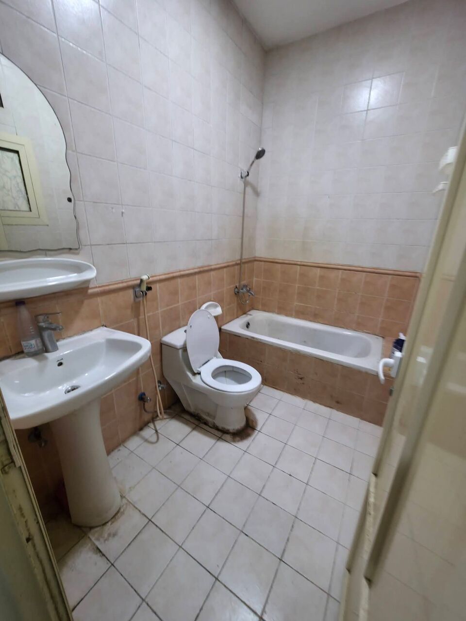 Khobar, Apartments, Flats, Houses & Villas, 2 BR,  2 BR Family Apartment For Rent In Al Khobar 16,000 SAR/Year