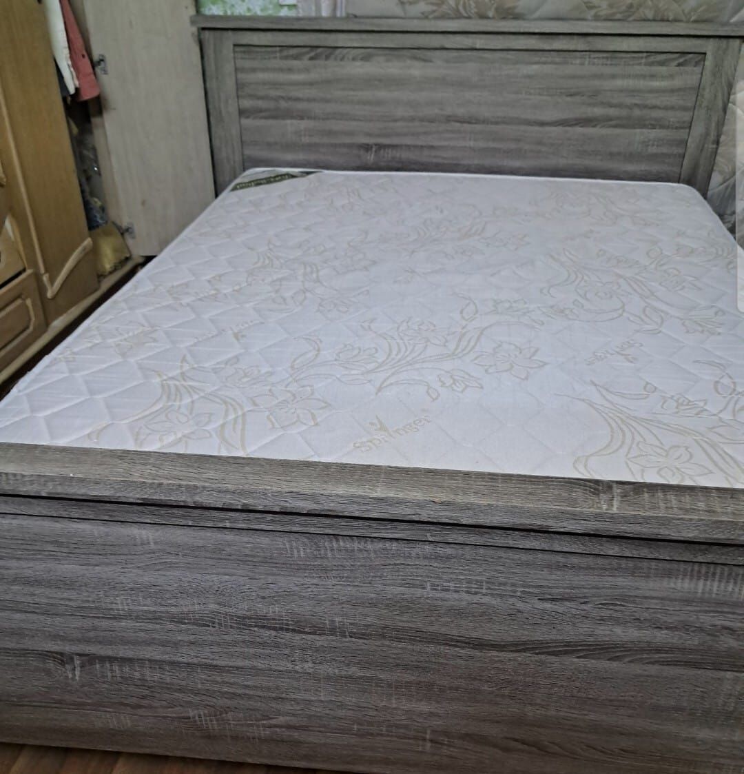 Arad, Furniture, BHD 35,  King Size Bed And Mattress For Sale - Call - 33773125