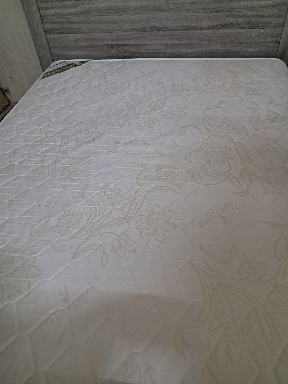 Arad, Furniture, BHD 35,  King Size Bed And Mattress For Sale - Call - 33773125