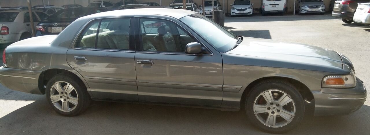 Salamah, Vehicles, Cars & Trucks , SAR 100,  Ford Crown Victoria,  1999,  Automatic,  529 KM,