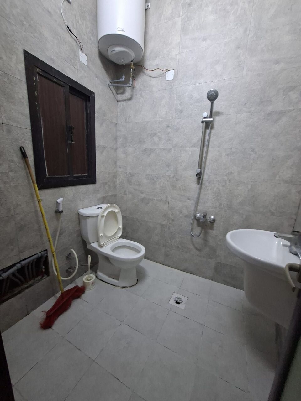 Hoora, Apartments, Flats, Houses & Villas, BHD 150/year,  1 BR,  Studio For Rent In Hoora Semi Furnished With Electricity