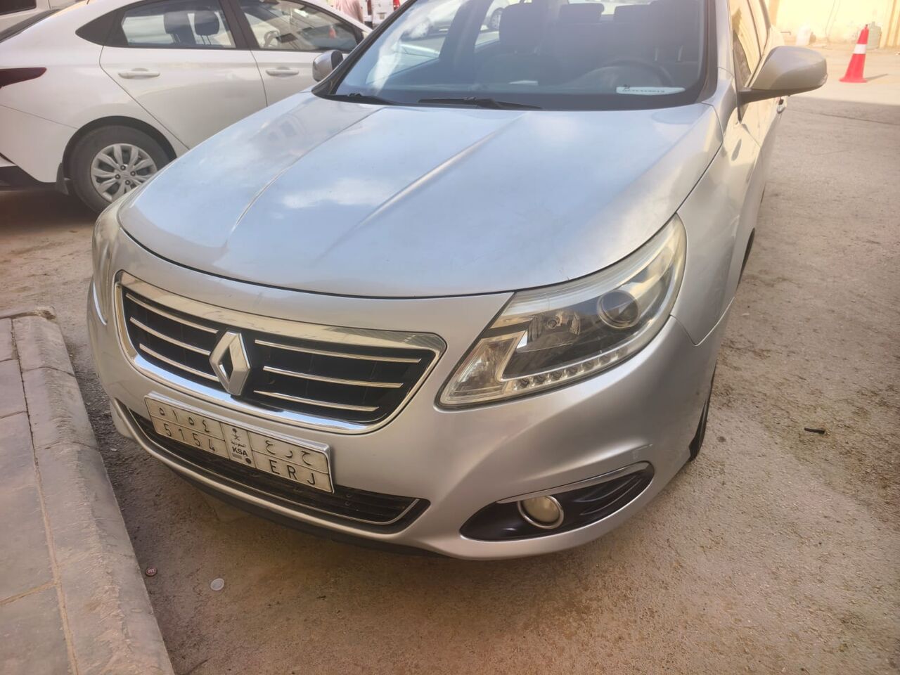 Al Wizarat, Vehicles, Cars & Trucks , SAR 13000,  Renault Safrane,  2014,  Automatic,  162074 KM,  Urgent Sell Going On Final Exit