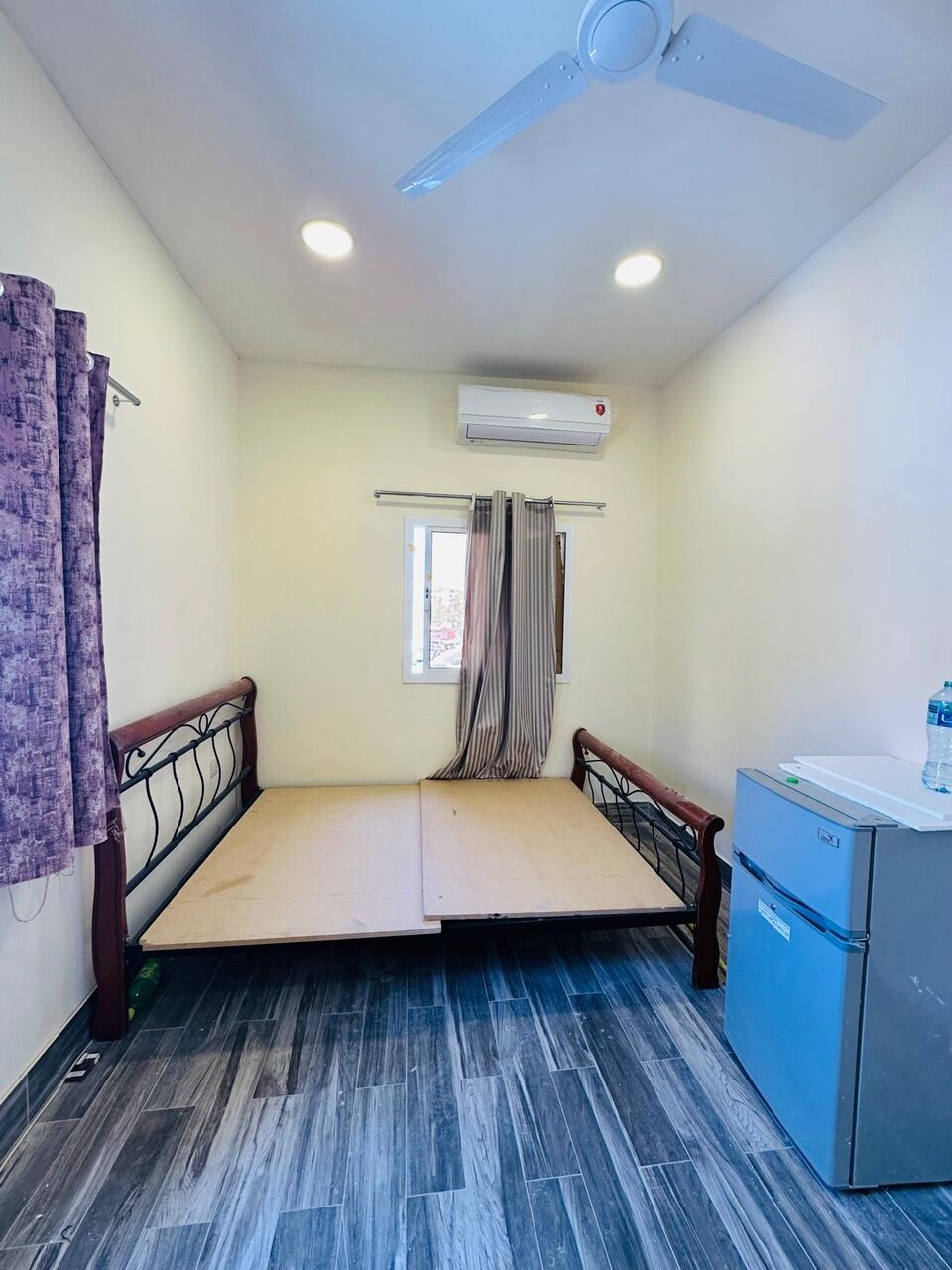 Manama, Apartments, Flats, Houses & Villas, BHD 140/year,  1 BR,  Studio For Rent In Qudaibya Furnished With Electricity