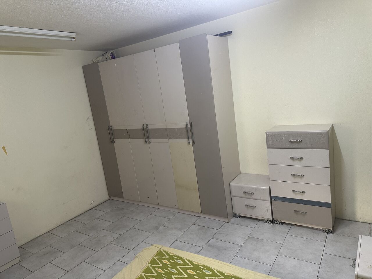 Jubail, Rooms for Rent, SAR 1200/month,  Furnished,  Room For Rent In 2BR Flat
