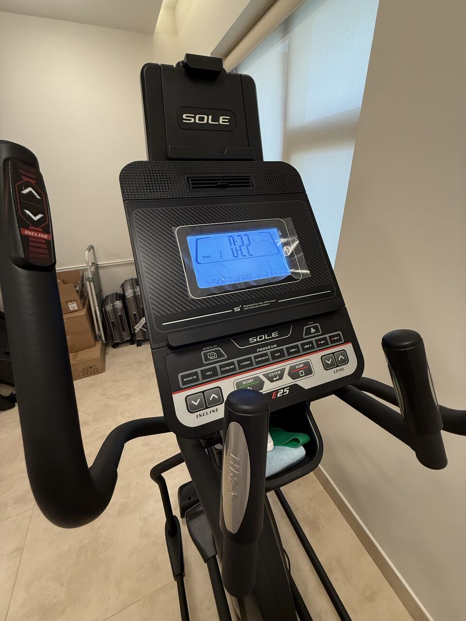 Dammam, Sporting Goods, SAR 2,  Sole Fitness E25 Elliptical Machine - Unused