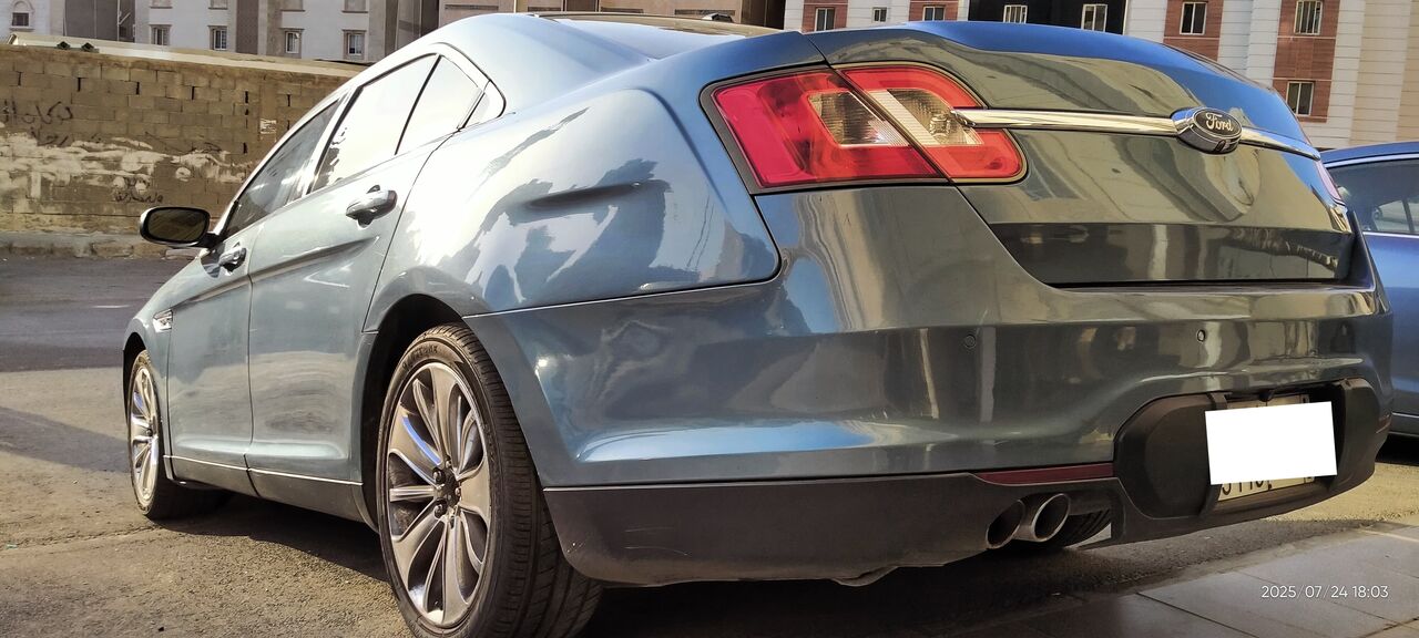 Jeddah, Vehicles, Cars & Trucks , SAR 26500,  Ford Tauras,  2010,  Automatic,  320000 KM,  For Sale:  Ford Taurus Limited (American Specification)