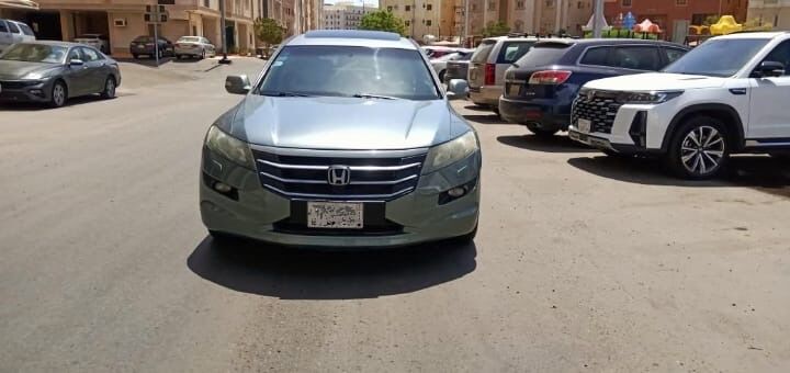 Riyadh, Vehicles, Cars & Trucks , SAR 26500,  Honda Accord Crosstour,  2011,  Automatic,  330000 KM,  - V6