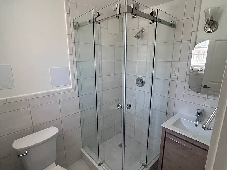 New York, Apartments, Flats, Houses & Villas, USD 4300/month,  3 BR,  1300 Sq. Meter,  Single Family Residence