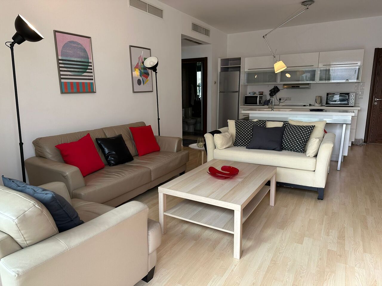 Abdoun, Apartments, Flats, Houses & Villas, JOD 6600/year,  Furnished,  1 BR,  Fully Furnished One Bedroom Apartment With Baconly In Abdoun 00962777688956
