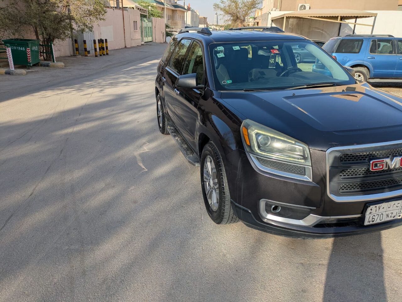 Umm Al Hamam, Vehicles, Cars & Trucks , SAR 30000,  GMC Acadia,  2016,  Automatic,  165000 KM,
