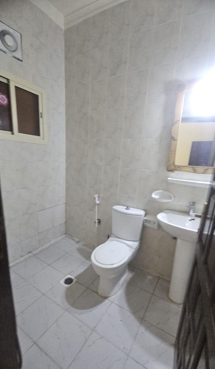 Gudaibiya, Apartments, Flats, Houses & Villas, BHD 210/month,  2 BR,  2 Bedroom Semi Furnished Flat For Rent With Ewa