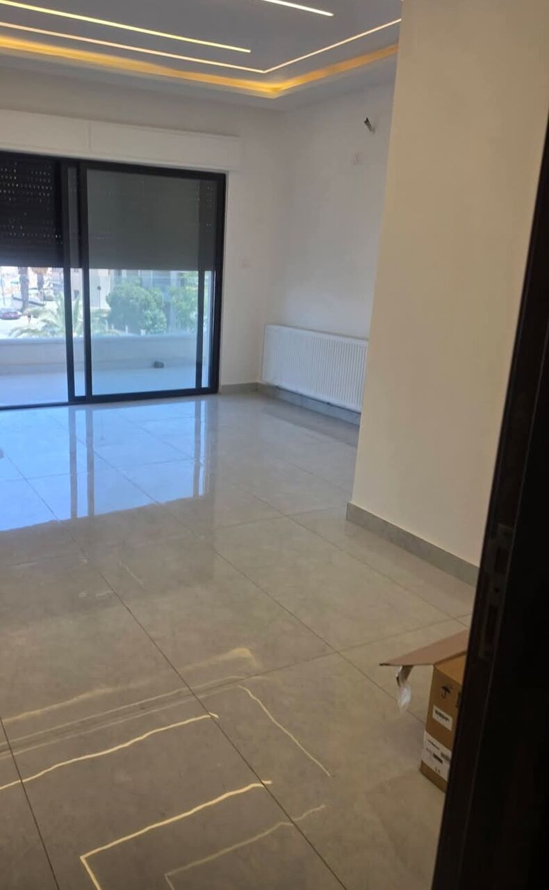 Amman, Apartments, Flats, Houses & Villas, JOD 10000/year,  3 BR,  Semi Furnished 3B Apart With Baconly In Shemsani 00962777688956