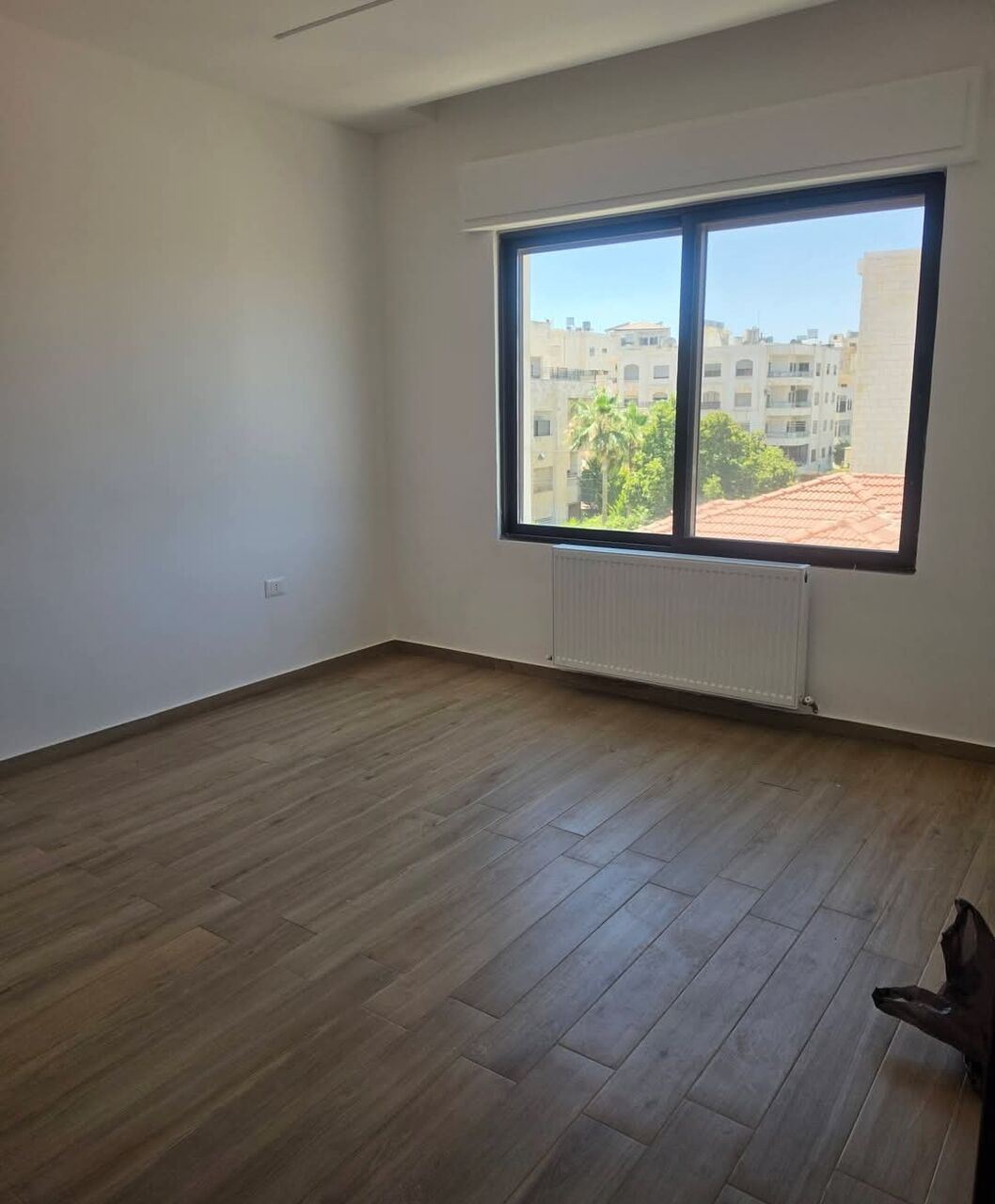 Amman, Apartments, Flats, Houses & Villas, JOD 10000/year,  3 BR,  Semi Furnished 3B Apart With Baconly In Shemsani 00962777688956