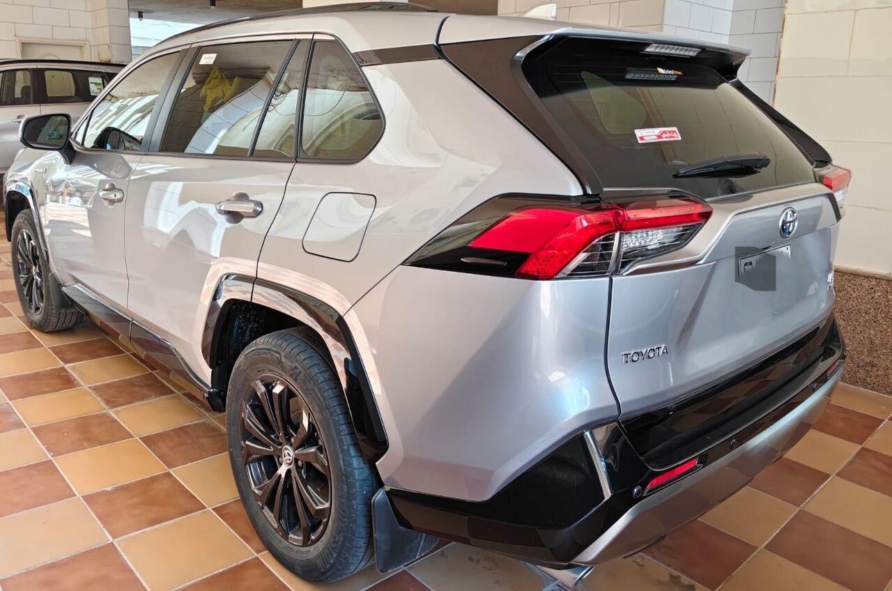 Jeddah, Vehicles, Cars & Trucks , SAR 110000,  Toyota RAV4 Hybrid,  2024,  Automatic,  35000 KM,  Toyota RAV4  Hybrid XLE HEV 4X4  Full Option