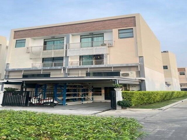 Bangkok, Real Estate For Sale, THB 11990000,  3 BR,  24 Sq. Feet,  Home Office For Sale, 3.5 Floors, DISTRICT Ekkamai-Ramintra Project, Soi Ramintra 40,