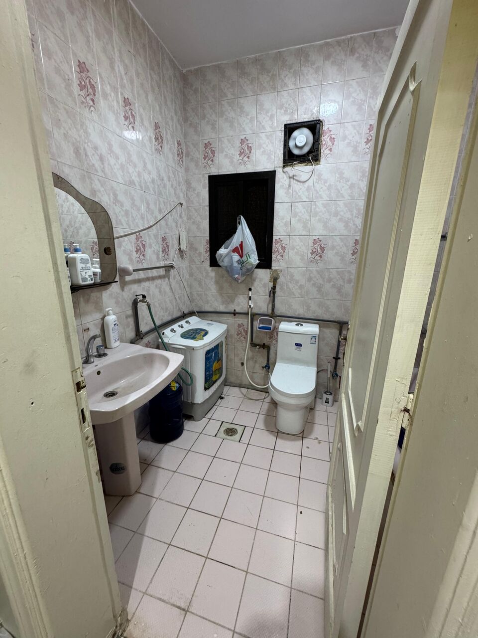 Naseem, Rooms for Rent, SAR 1/month,  Big Room With Attached Toilet And Separate Wardrobe Area