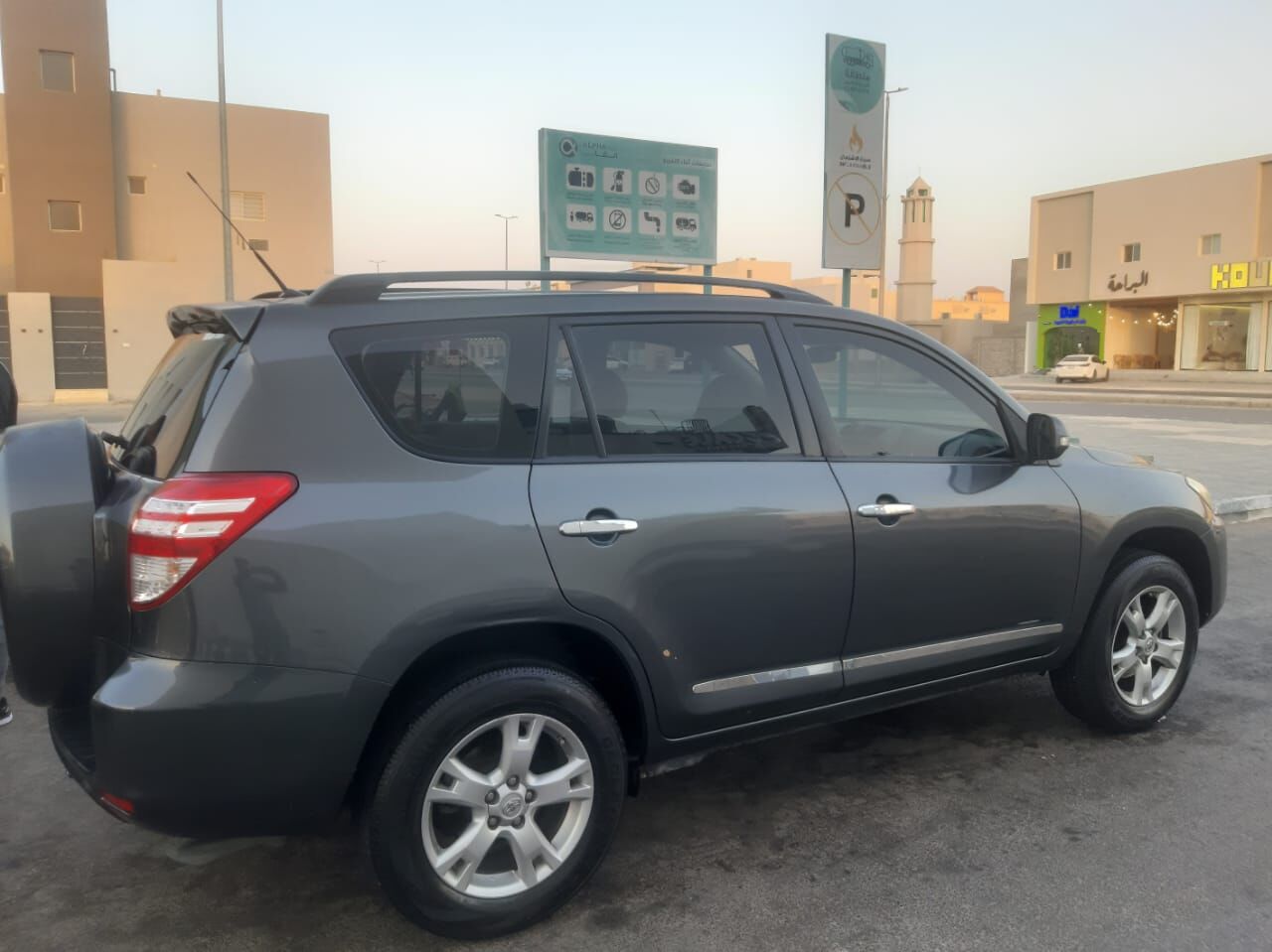 Al Kharj, Vehicles, Cars & Trucks , SAR 27500,  Toyota RAV4,  2012,  Automatic,  390000 KM,  Toyota Rav 4