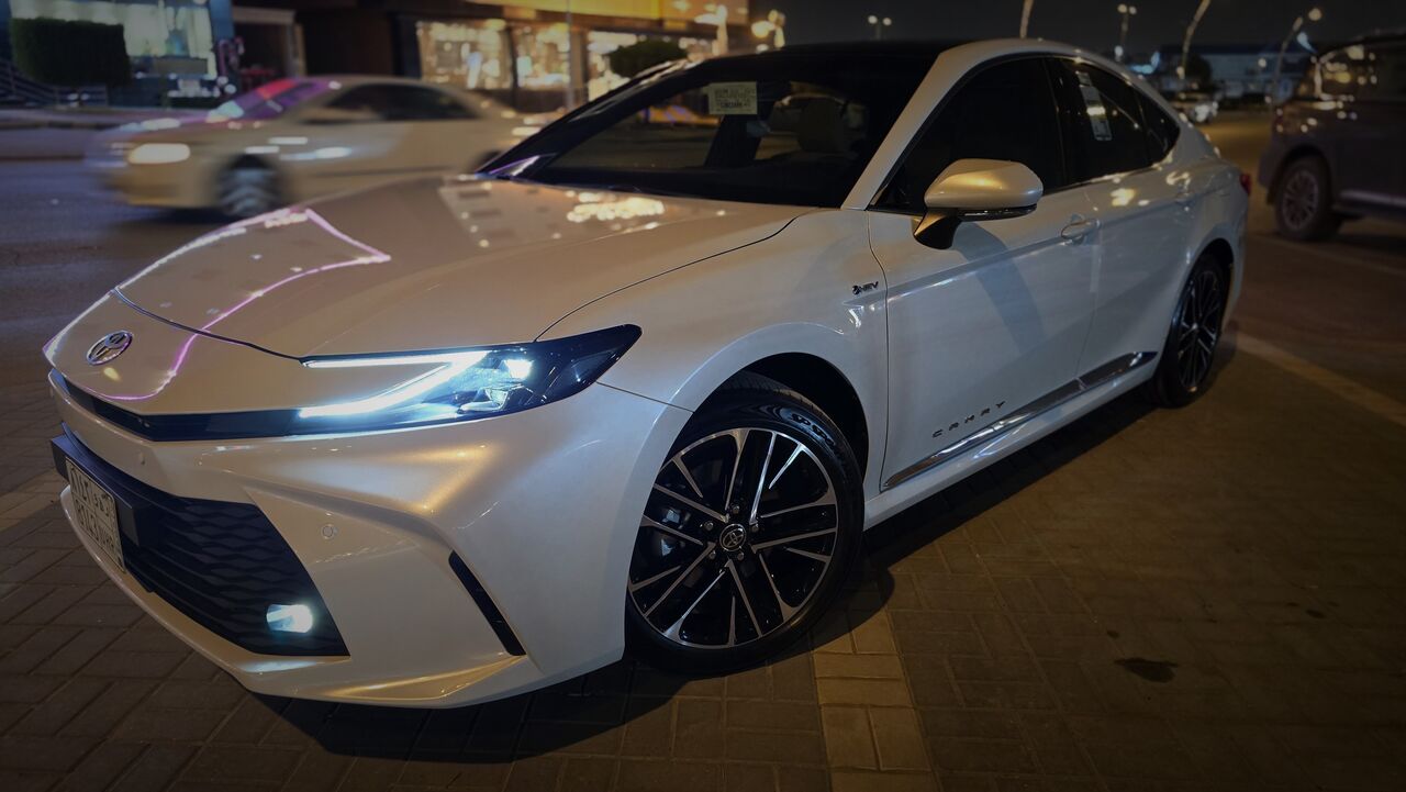 Jeddah, Vehicles, Cars & Trucks , SAR 118000,  Toyota Camry LE Hybrid,  2025,  Automatic,  68 KM,    Panorama Roof