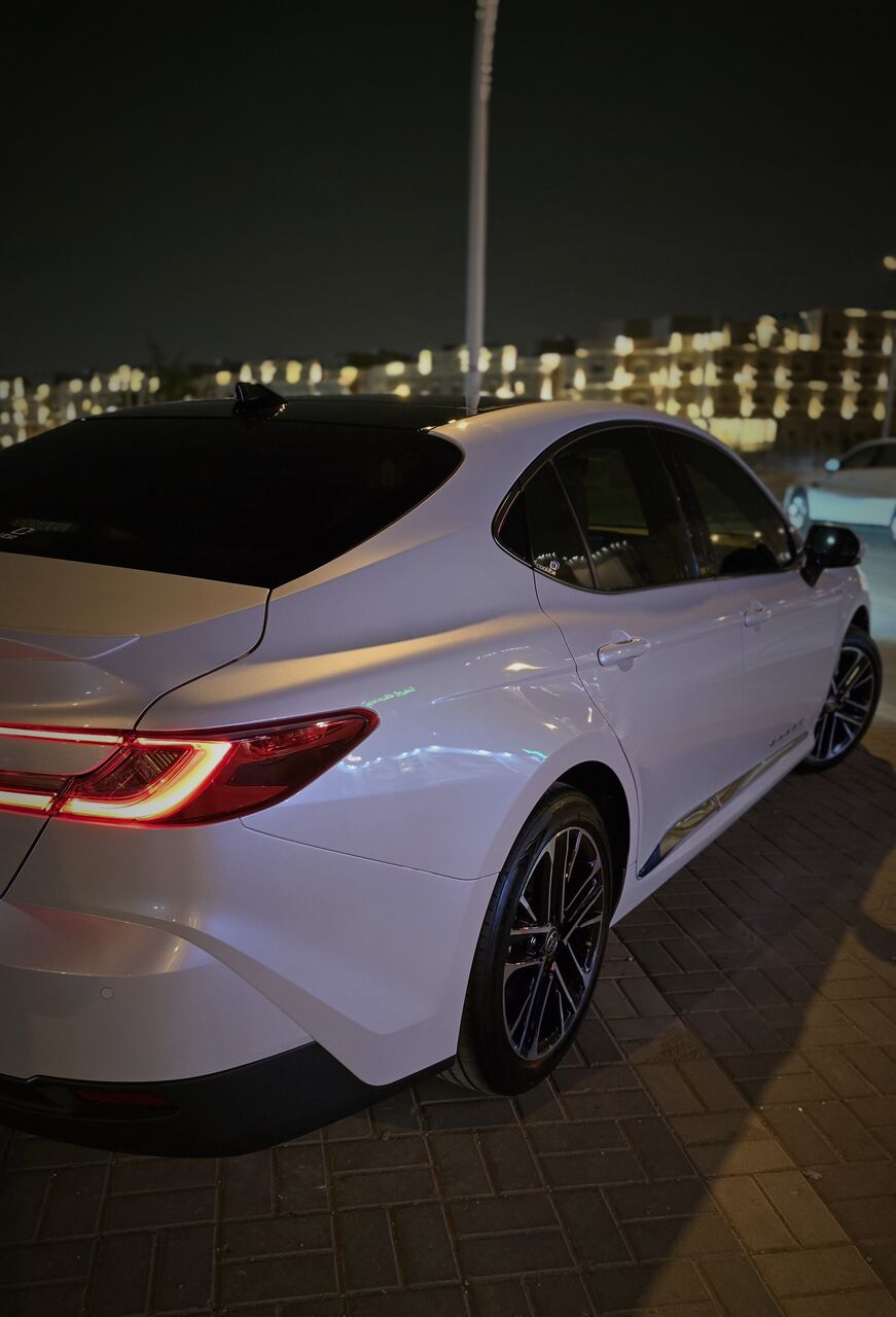 Jeddah, Vehicles, Cars & Trucks , SAR 118000,  Toyota Camry LE Hybrid,  2025,  Automatic,  68 KM,    Panorama Roof