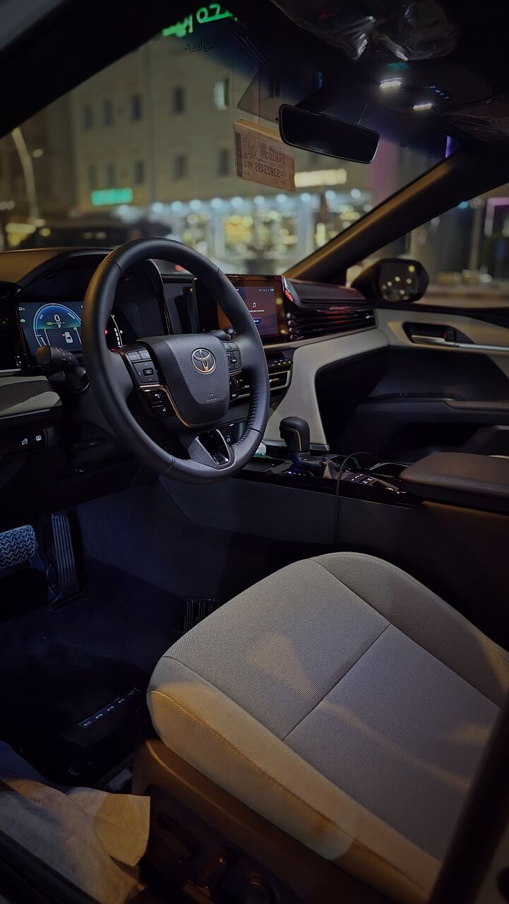 Jeddah, Vehicles, Cars & Trucks , SAR 118000,  Toyota Camry LE Hybrid,  2025,  Automatic,  68 KM,    Panorama Roof