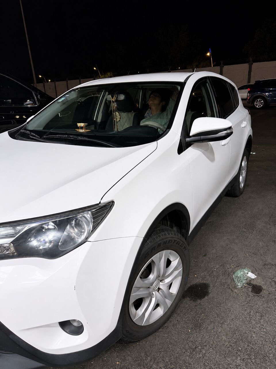 Riyadh, Vehicles, Cars & Trucks , SAR 53000,  Toyota RAV4,  2015,  Automatic,  262000 KM,  Rav-4  Model