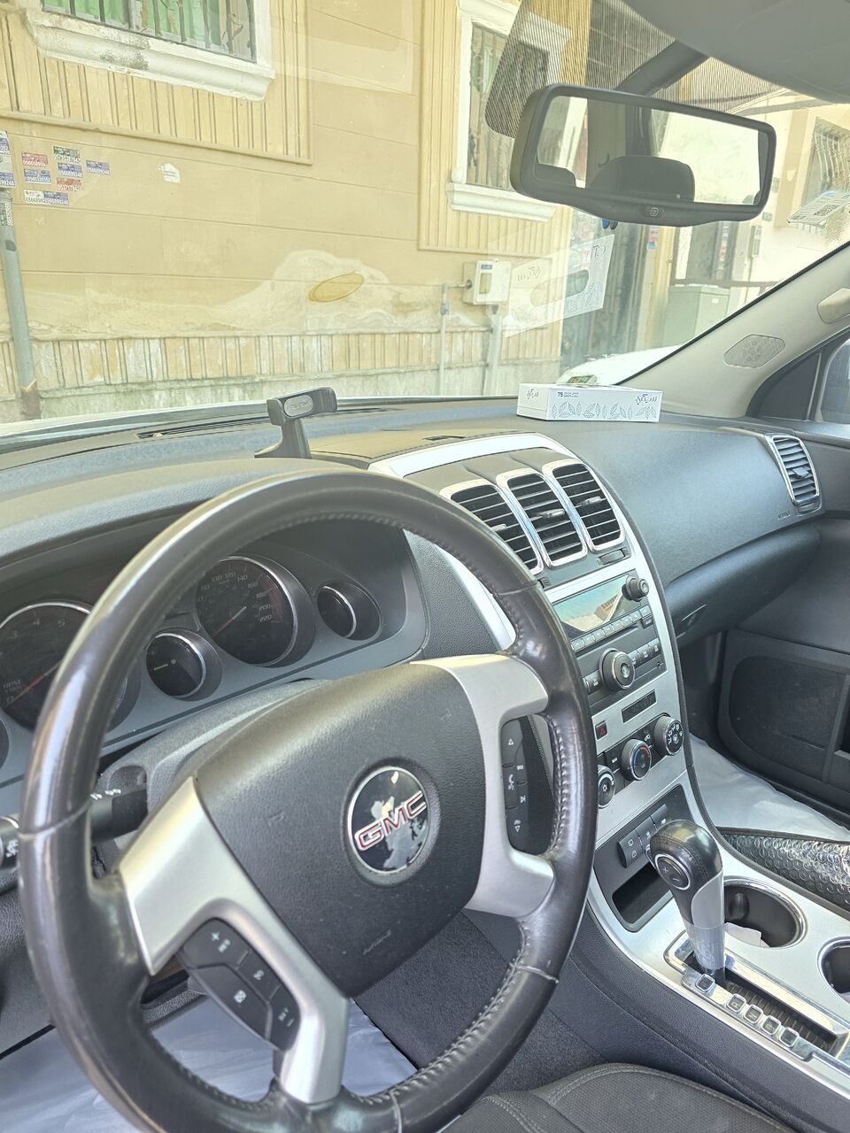 Khobar, Vehicles, Cars & Trucks , SAR 22000,  Gmc Acadia,  2011,  Automatic,  263000 KM,  Neatly Used  For Sale