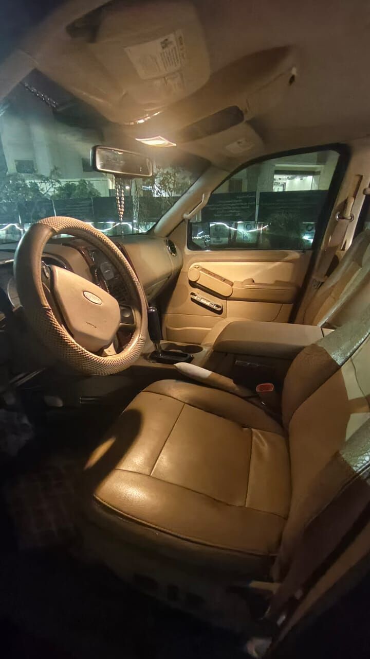 Jeddah, Vehicles, Cars & Trucks , SAR 13500,  Ford Explorer,  2007,  Automatic,  271 KM,  Want To Sell