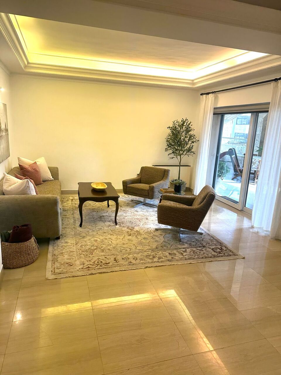 Amman, Apartments, Flats, Houses & Villas, JOD 18000/year,  4 BR,  Part Of Villa Semi Furnished 4B With Big Baconlies, Garden In Shemsani 00962777688956